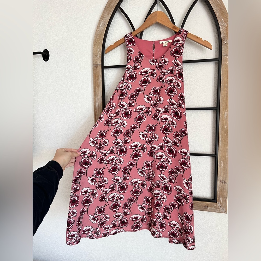 Mauve floral sleeveless dress